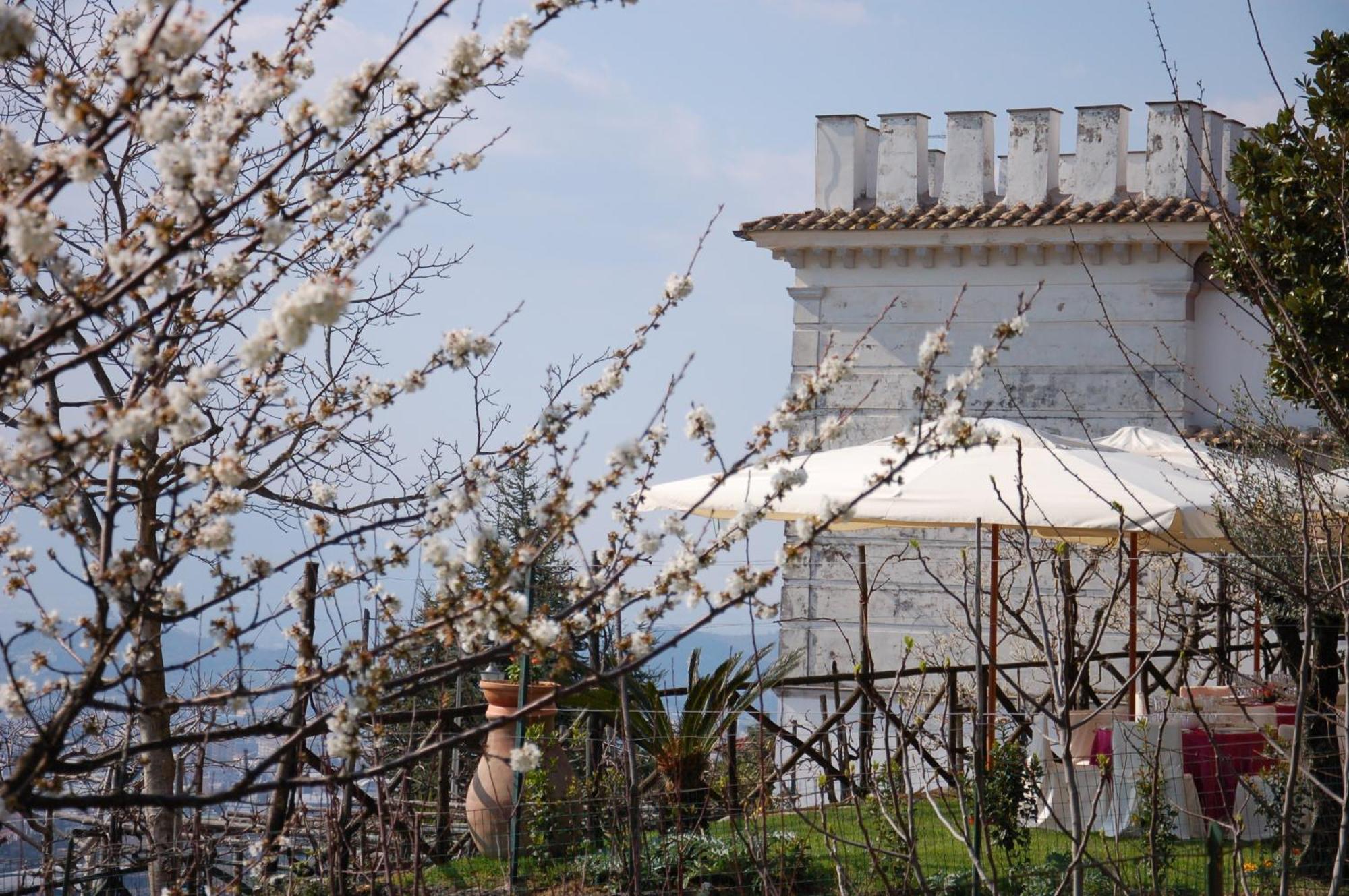 La Torretta Bianca Bed & Breakfast Cava De' Tirreni Luaran gambar